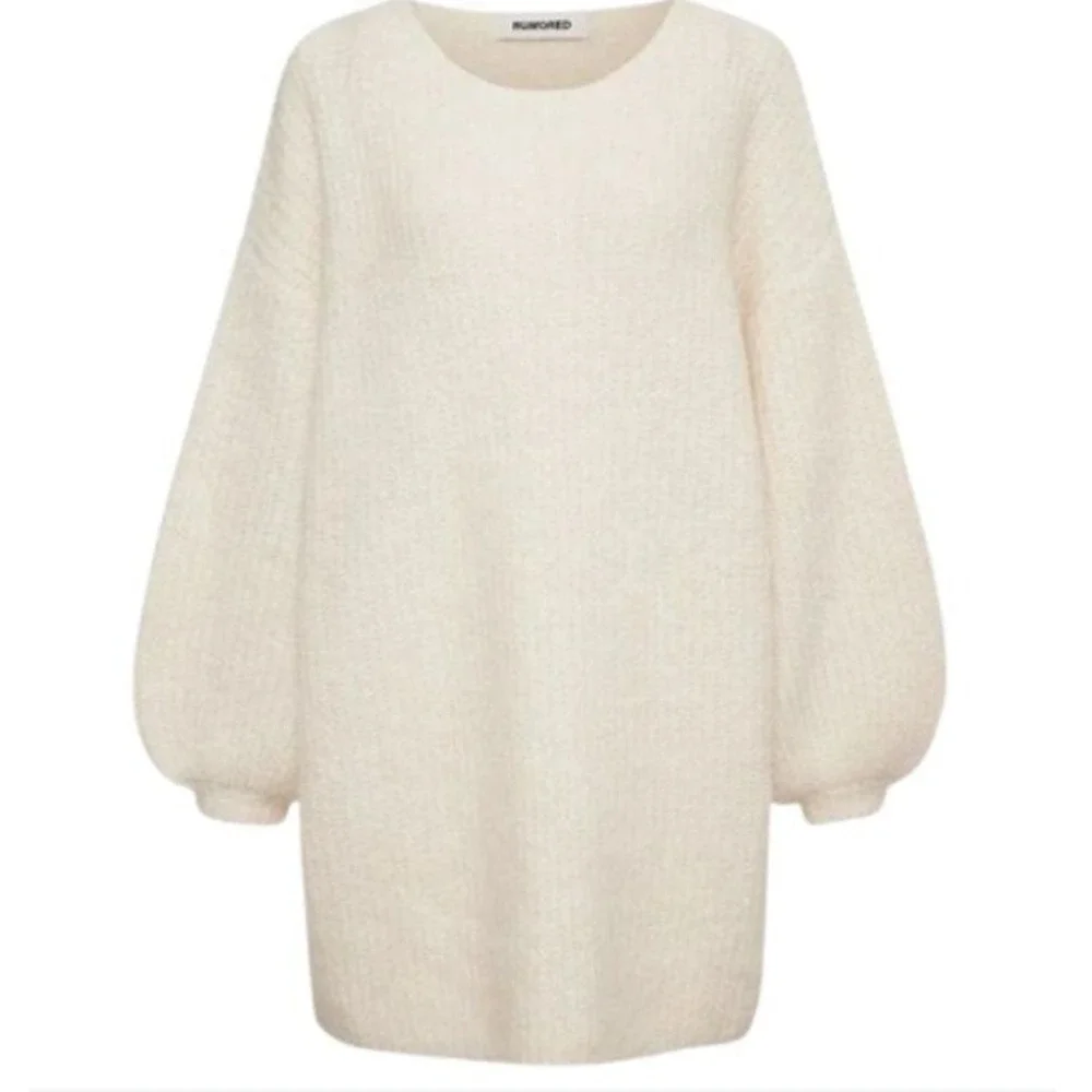 Rumored Revolve Oversized Knit L Sweater Dress Cream Balloon Sleeve Cozy - Picture 2 of 8